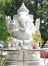 Ganesha im buddhistischen Tempel