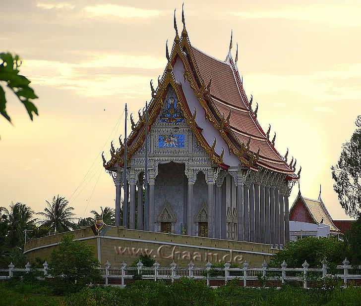 Tempel Wat Tanot Luang bei Sonnenuntergang